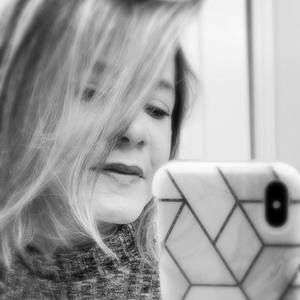 Meet your Posher, Gabriela